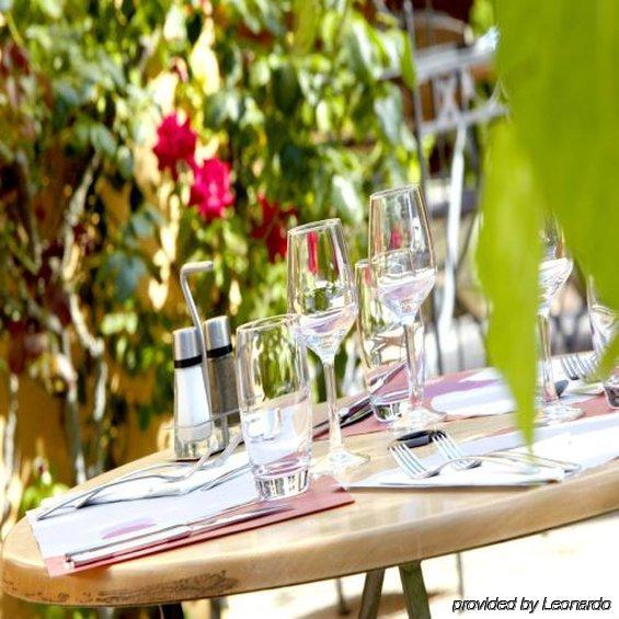 Campanile Hotel Майен Екстериор снимка